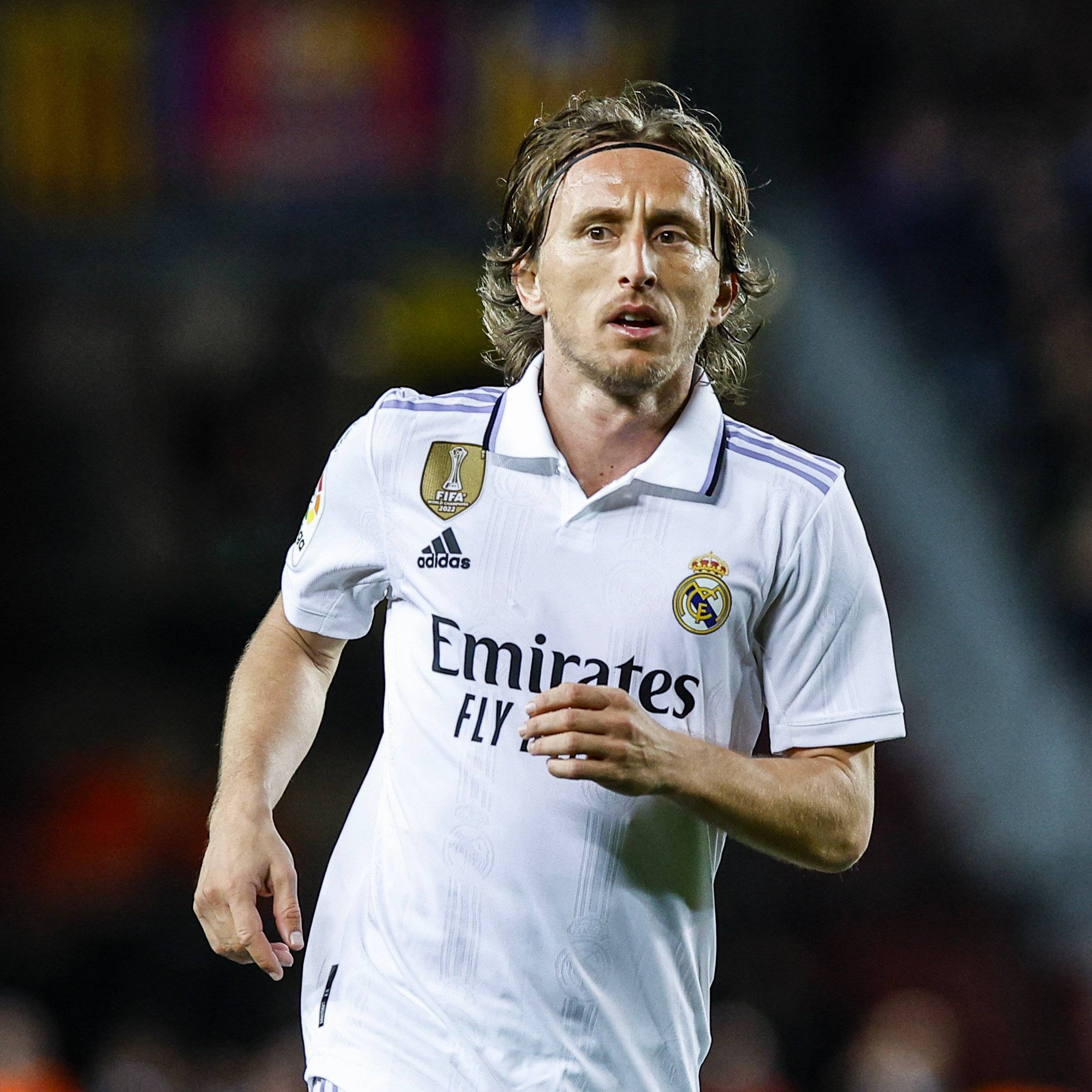 湖人关键战12胜0负仍要交易，有必要忍痛割里夫斯吗？